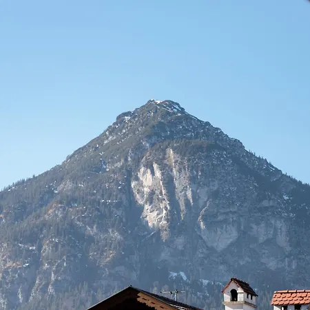 Haus Alpenstern Zwoade Hoamad Farchant