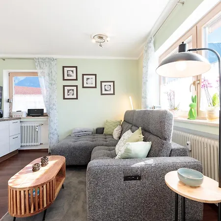 Haus Alpenstern Zwoade Hoamad Farchant