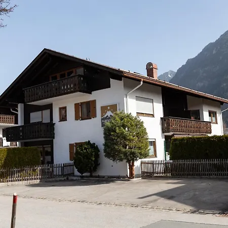 Haus Alpenstern Zwoade Hoamad Apartment Farchant